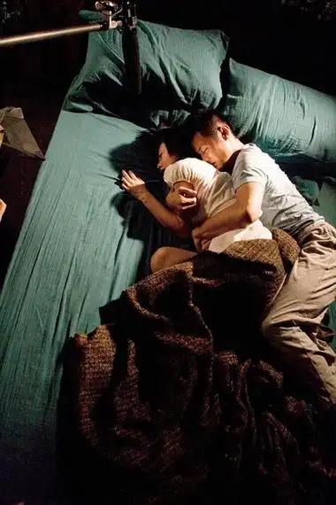 沙丘：预言 高清海报 - 黑白影院